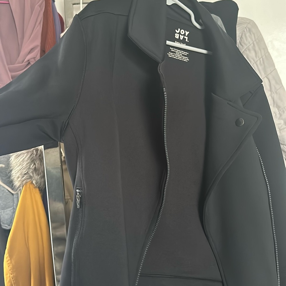 Black polyester jacket